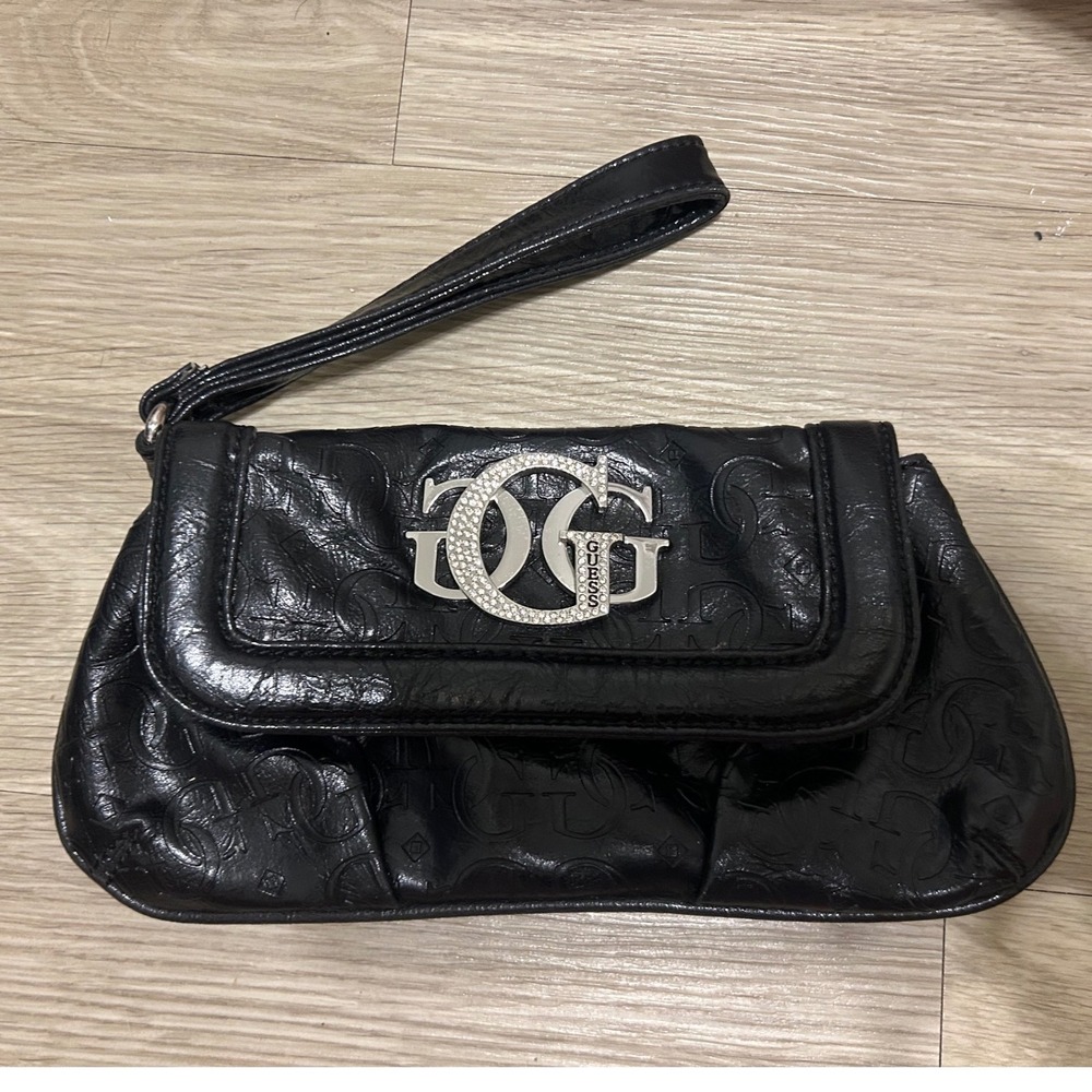Y2K Guess Black Embossed Logo Wristlet Clutch Rhinestone GG Silver‎ Hardware Bag